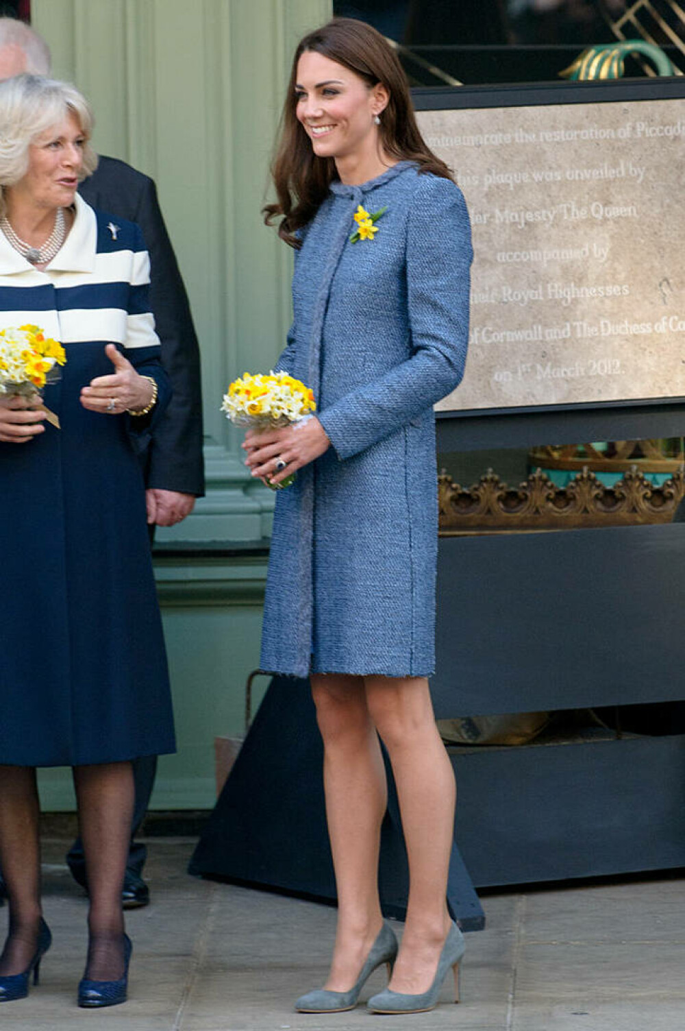 Simbolul secret din clipul în care prințesa Kate anunță că are cancer. Trucul a fost folosit chiar de regina Elisabeta a II-a - Imaginea 12