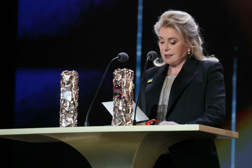 Catherine Deneuve a dedicat Ucrainei cea de-a 50-a ediţie a Premiilor César. FOTO&VIDEO - Imaginea 3