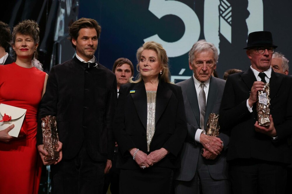 Catherine Deneuve a dedicat Ucrainei cea de-a 50-a ediţie a Premiilor César. FOTO&VIDEO - Imaginea 5