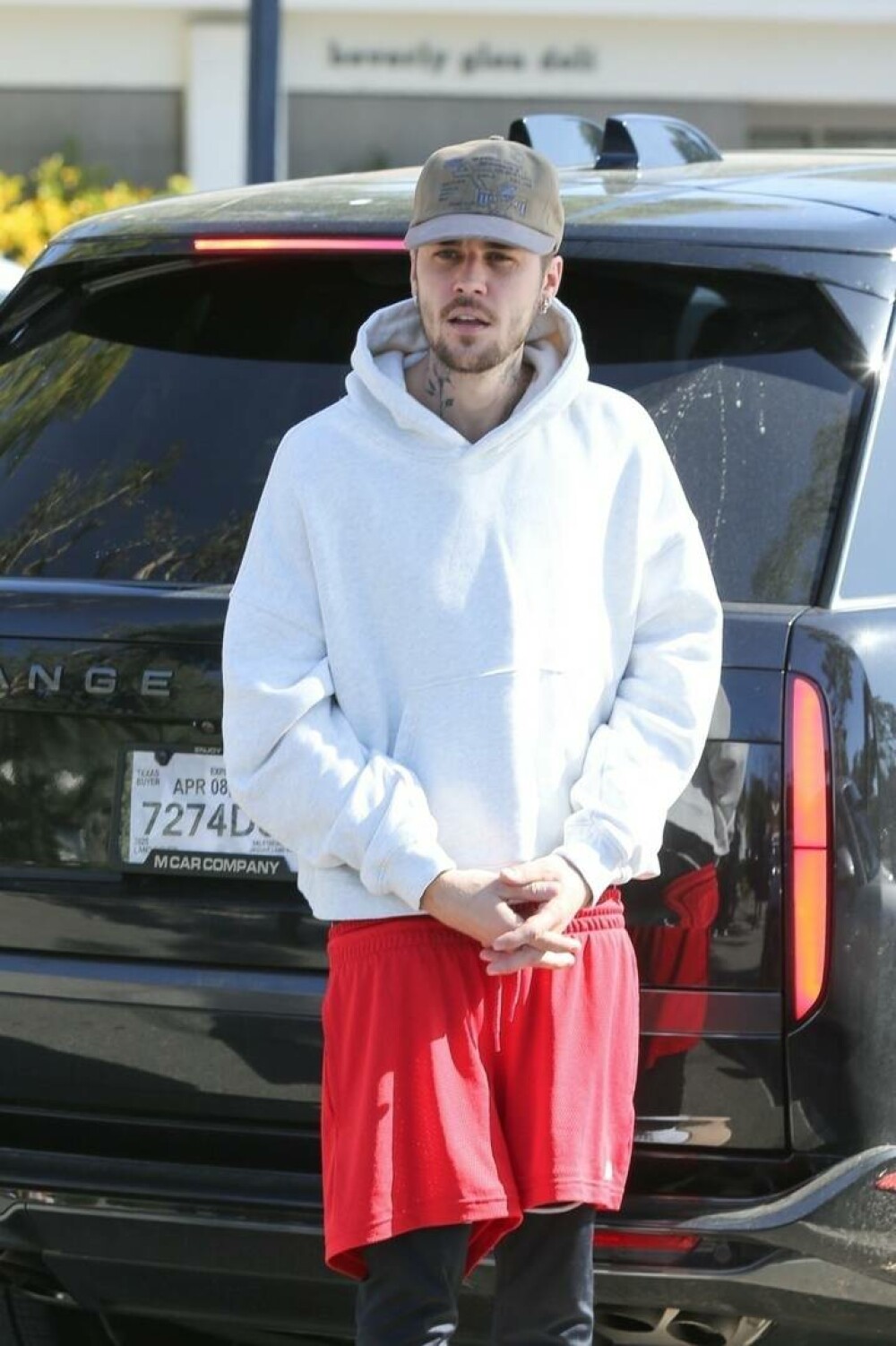 Fanii au făcut glume pe seama lui Justin Bieber după ce l-au văzut cum a apărut la festivalul Coachella. FOTO&VIDEO - Imaginea 21