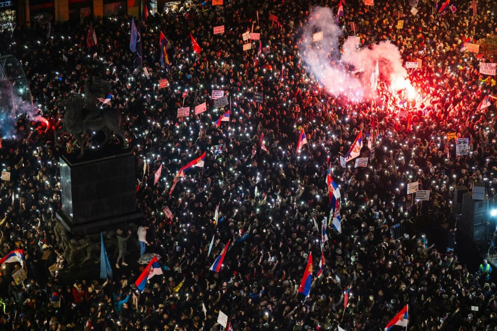 Nouă manifestație a studenților împotriva corupției din Serbia. Tinerii sârbi și-au exprimat revolta față de Guvern - Imaginea 2