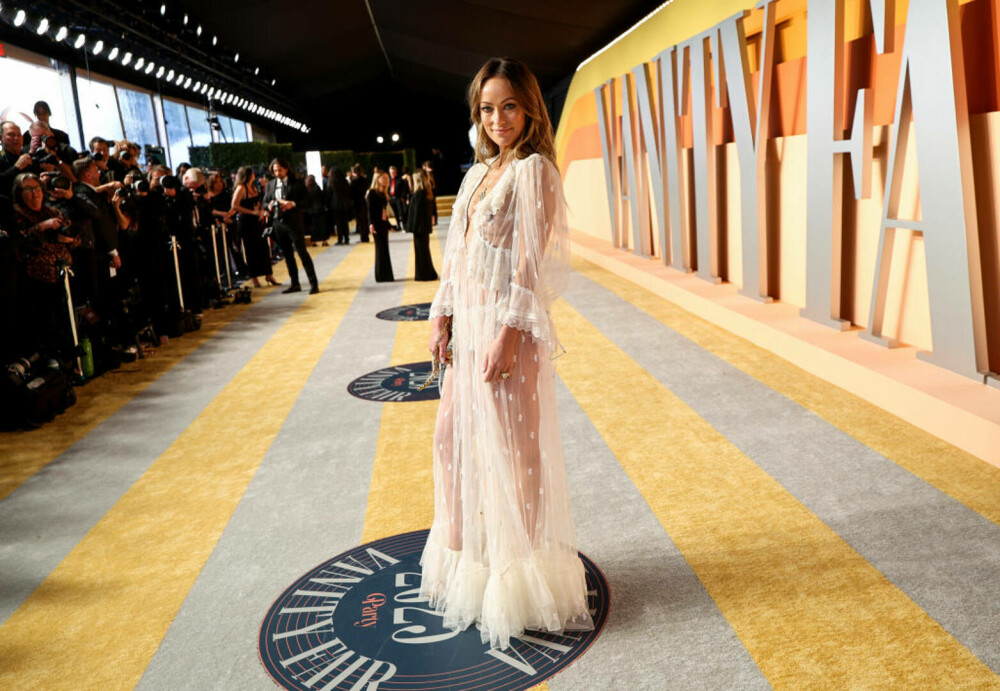 (P) Ținuta extravagantă și provocatoare aleasă de Olivia Wilde la petrecerea de după Oscar 2025 - Imaginea 2