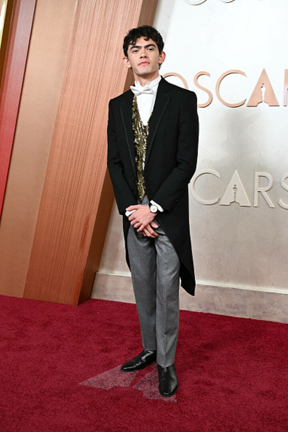 Cele mai neinspirate ținute purtate la Premiile Oscar 2025. Vedetele care au dezamăgit pe covorul roșu. GALERIE FOTO - Imaginea 3