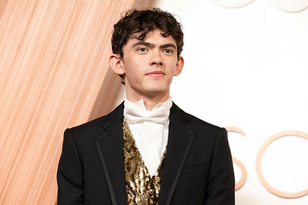 Cele mai neinspirate ținute purtate la Premiile Oscar 2025. Vedetele care au dezamăgit pe covorul roșu. GALERIE FOTO - Imaginea 14