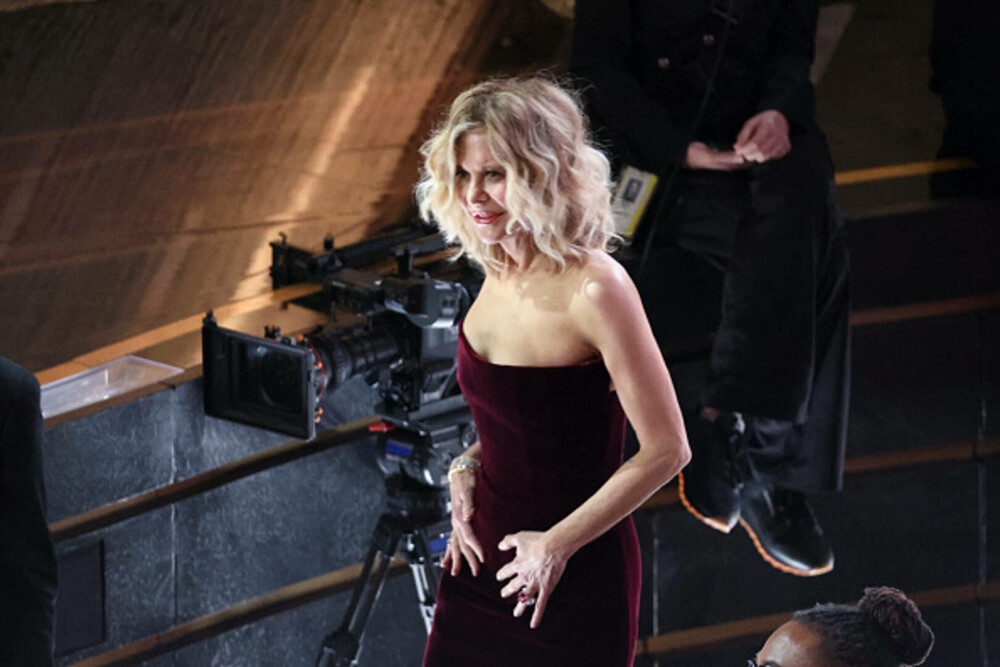 Cele mai neinspirate ținute purtate la Premiile Oscar 2025. Vedetele care au dezamăgit pe covorul roșu. GALERIE FOTO - Imaginea 35