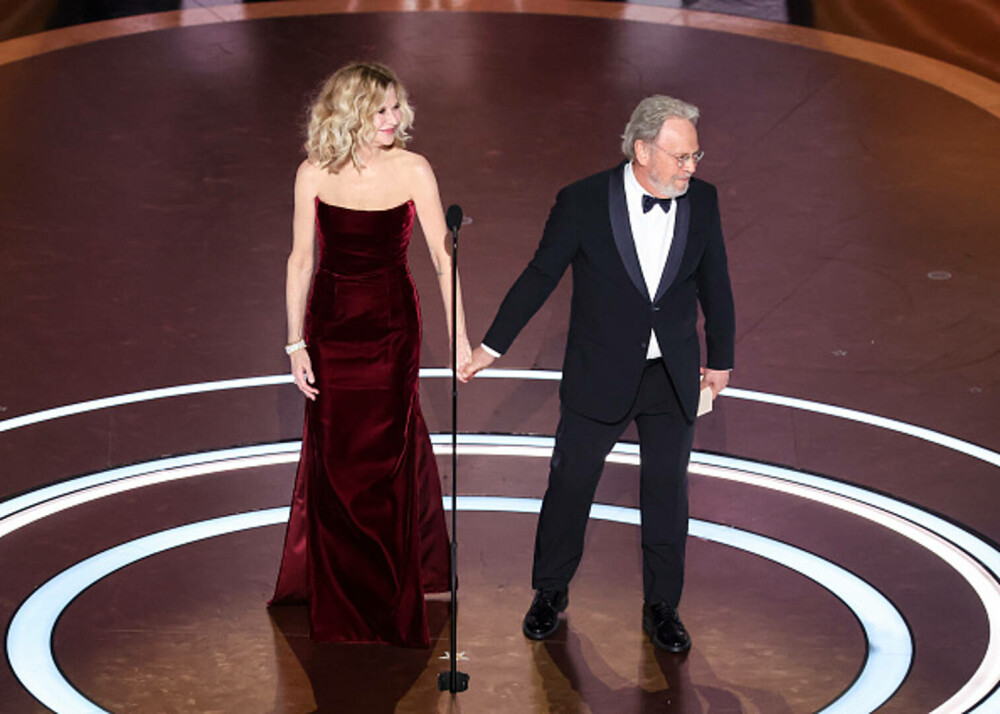 Cele mai neinspirate ținute purtate la Premiile Oscar 2025. Vedetele care au dezamăgit pe covorul roșu. GALERIE FOTO - Imaginea 49