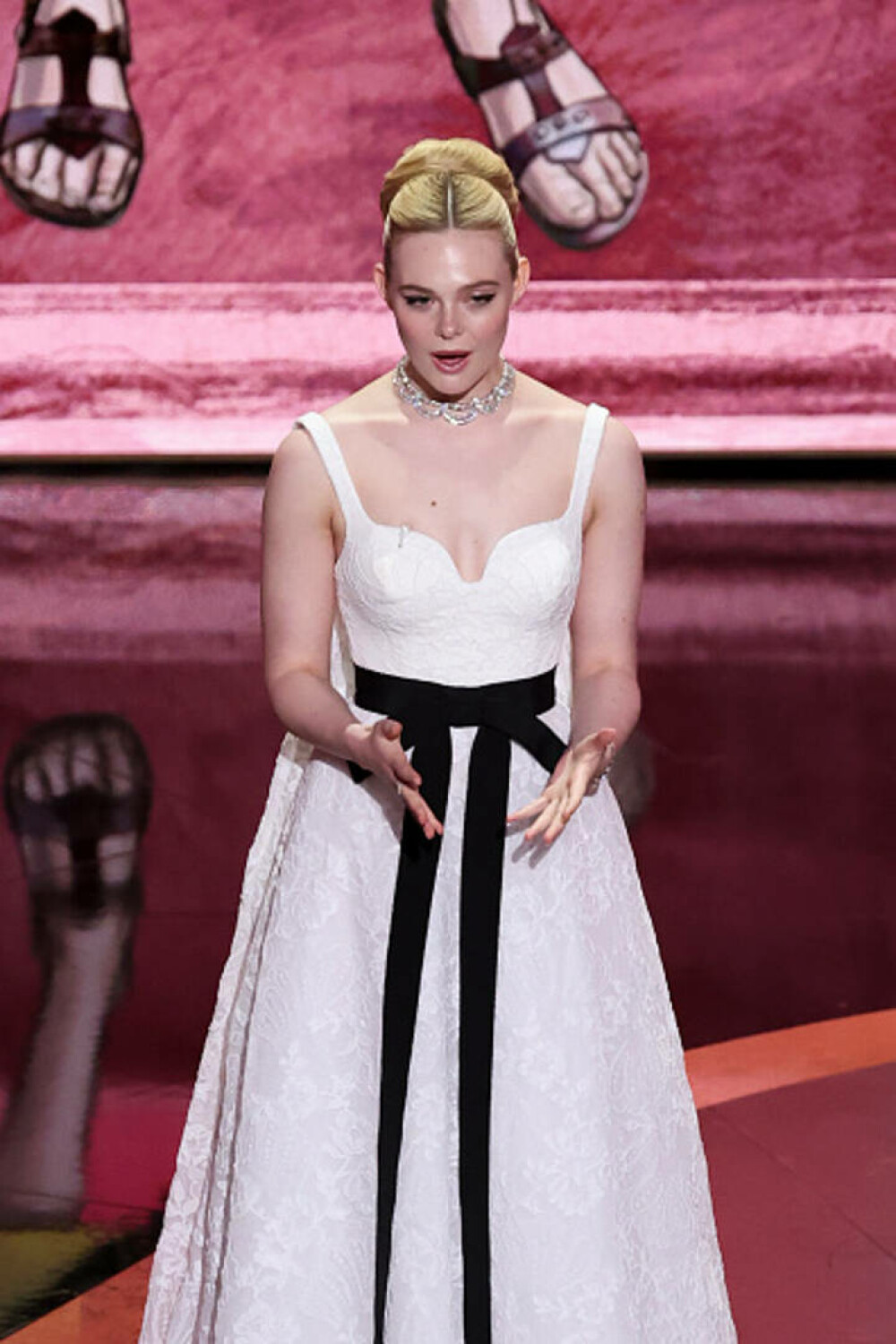 Cele mai neinspirate ținute purtate la Premiile Oscar 2025. Vedetele care au dezamăgit pe covorul roșu. GALERIE FOTO - Imaginea 54