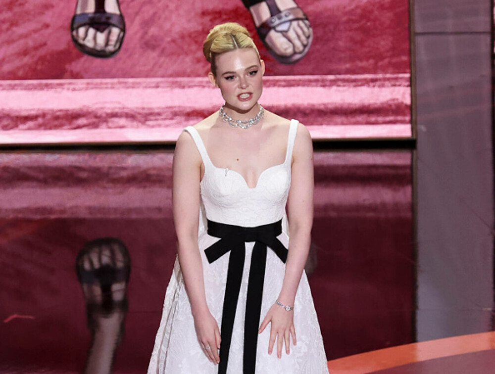 Cele mai neinspirate ținute purtate la Premiile Oscar 2025. Vedetele care au dezamăgit pe covorul roșu. GALERIE FOTO - Imaginea 58