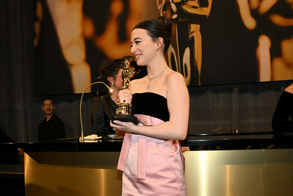 Cele mai neinspirate ținute purtate la Premiile Oscar 2025. Vedetele care au dezamăgit pe covorul roșu. GALERIE FOTO - Imaginea 80