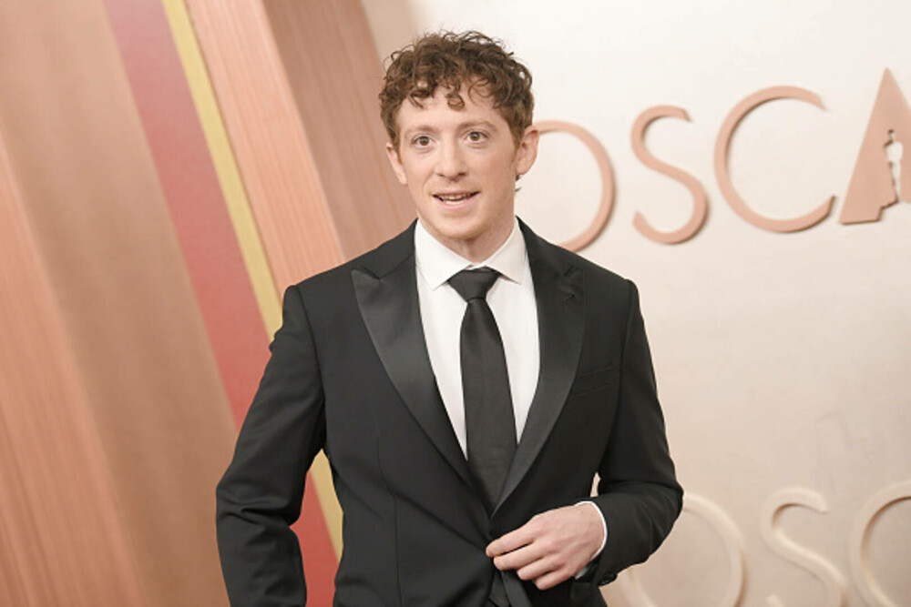 Cele mai neinspirate ținute purtate la Premiile Oscar 2025. Vedetele care au dezamăgit pe covorul roșu. GALERIE FOTO - Imaginea 84