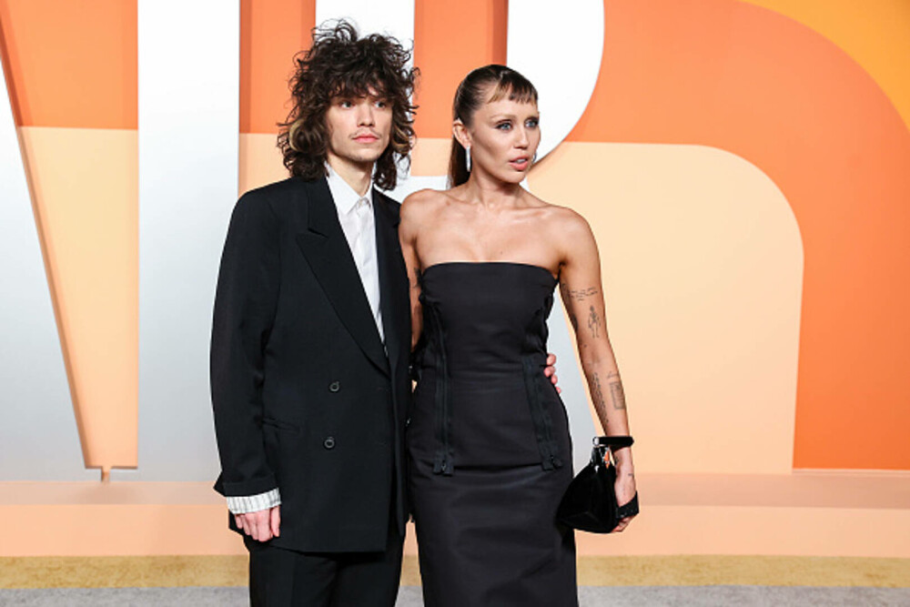 Premiile Oscar 2025. Cele mai îndrăgite cupluri și momentele lor romantice de pe covorul roșu. GALERIE FOTO - Imaginea 11