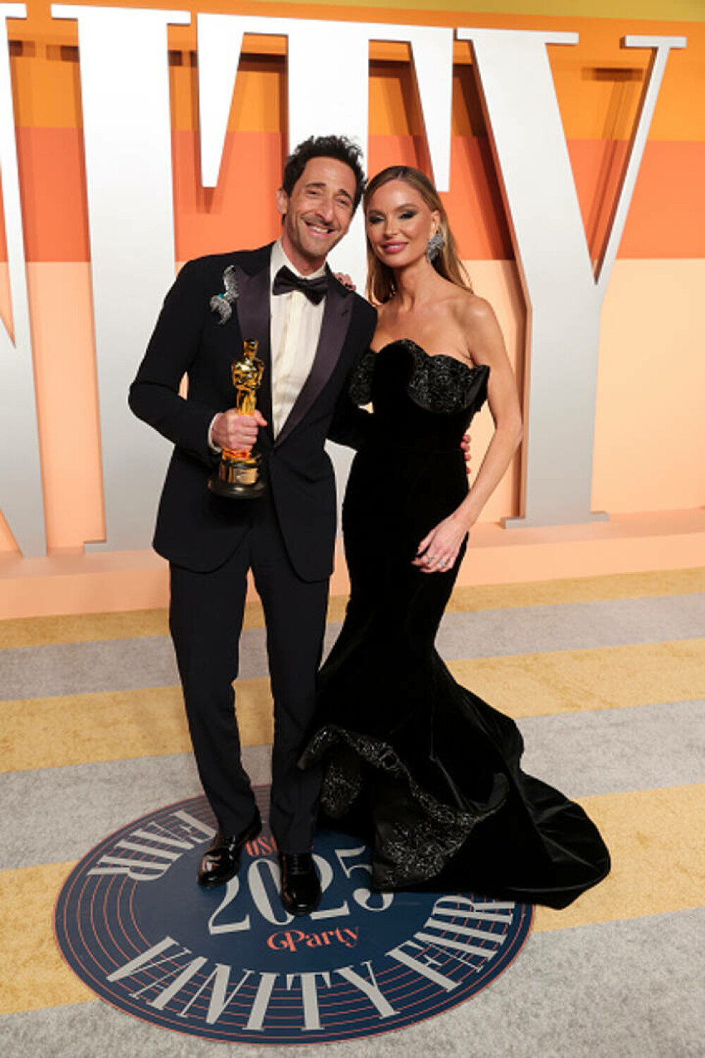 Premiile Oscar 2025. Cele mai îndrăgite cupluri și momentele lor romantice de pe covorul roșu. GALERIE FOTO - Imaginea 16