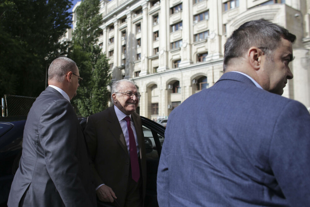 Ion Iliescu împlinește 95 de ani. Care este starea sa de sănătate. Cea mai recentă apariție a fostului președinte | FOTO - Imaginea 3