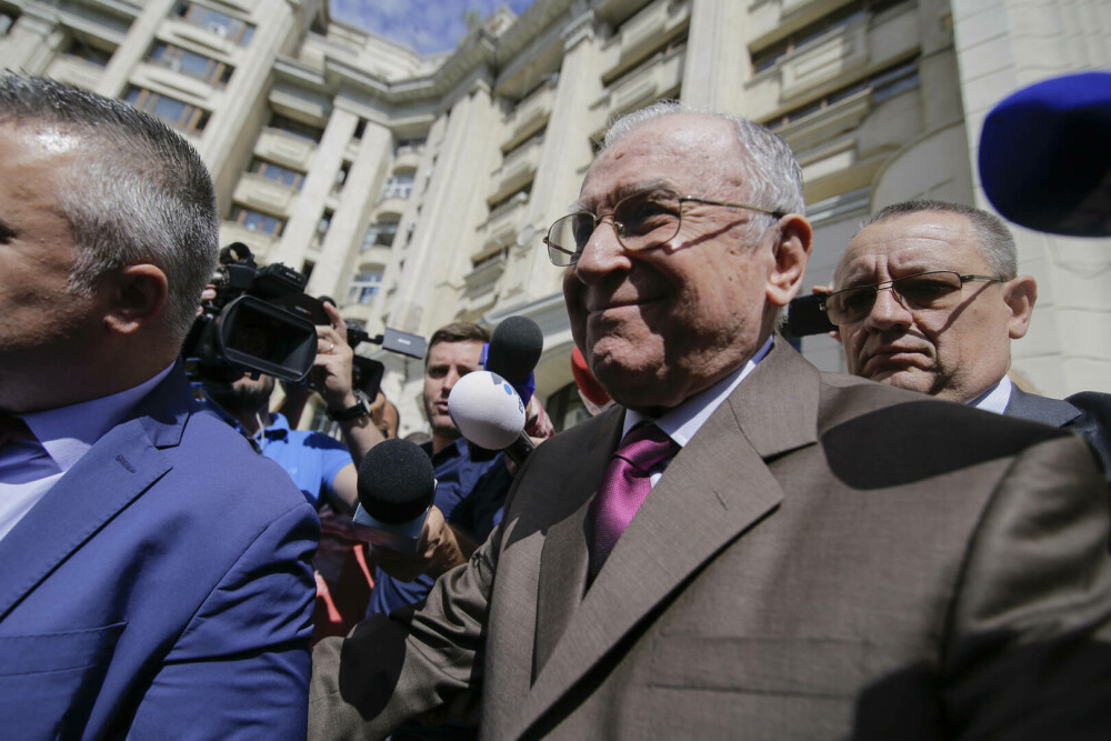 Ion Iliescu împlinește 95 de ani. Care este starea sa de sănătate. Cea mai recentă apariție a fostului președinte | FOTO - Imaginea 7