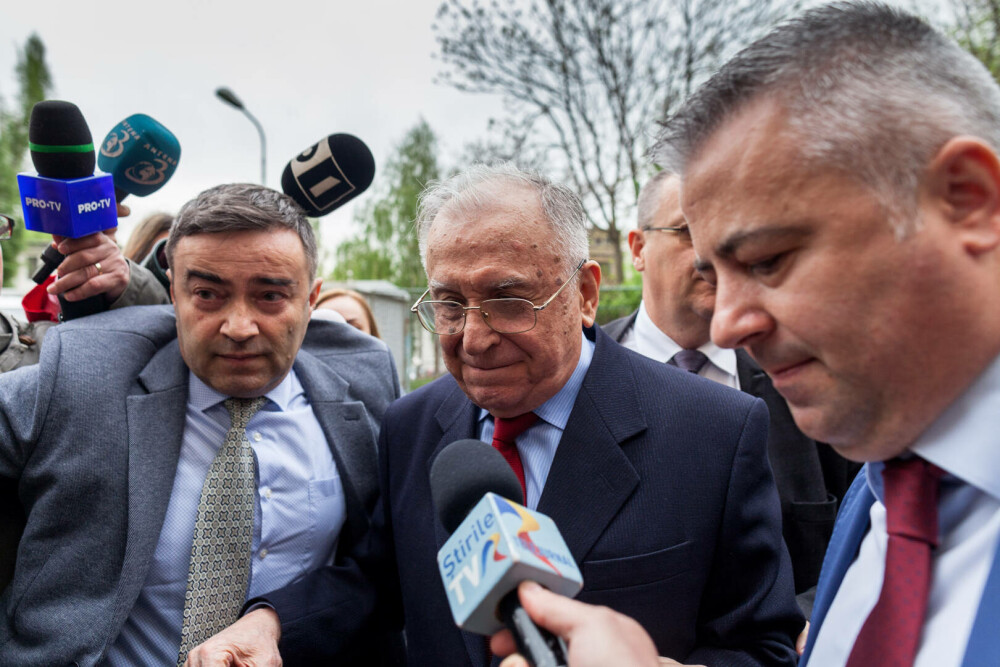 Ion Iliescu împlinește 95 de ani. Care este starea sa de sănătate. Cea mai recentă apariție a fostului președinte | FOTO - Imaginea 8