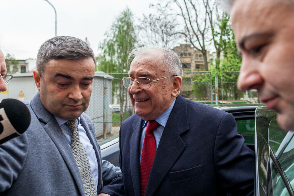 Ion Iliescu împlinește 95 de ani. Care este starea sa de sănătate. Cea mai recentă apariție a fostului președinte | FOTO - Imaginea 9