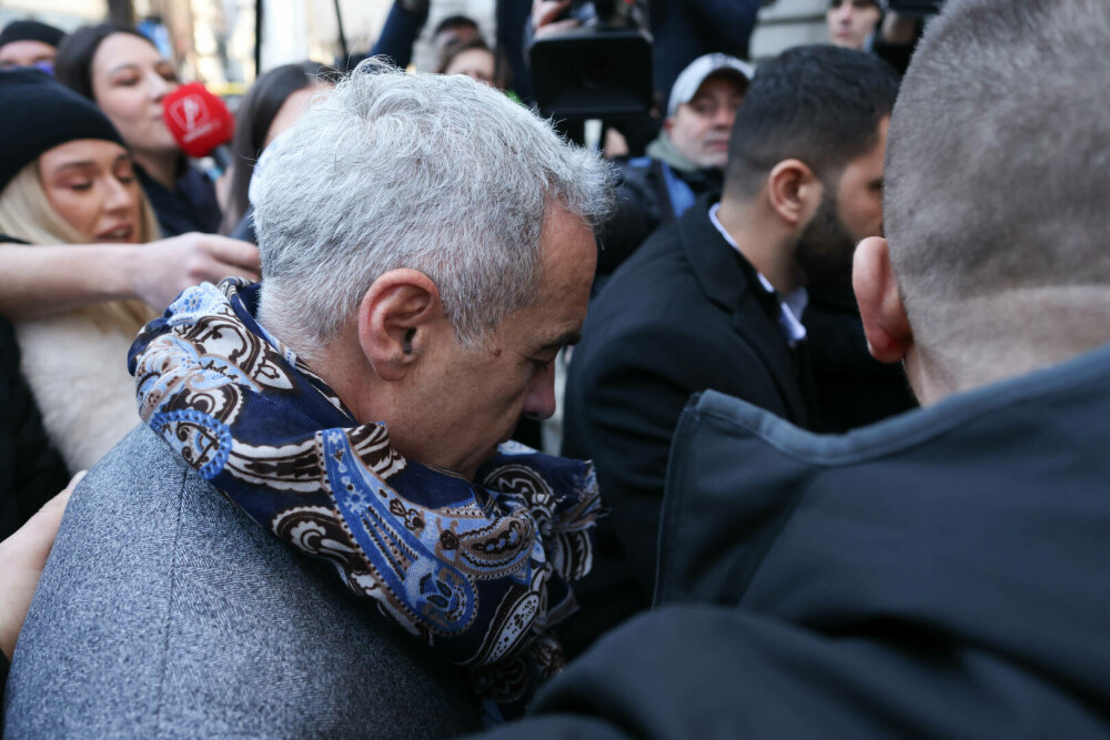 Călin Georgescu, la Judecătoria Sectorului 1: „Sunt încrezător”. Decizia instanței a fost amânată pentru joi. VIDEO - Imaginea 2