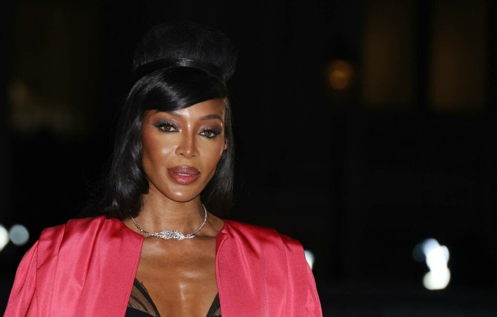 Naomi Campbell împlinește 55 de ani. Povestea primei femei de culoare care a apărut pe coperta „Vogue France” | FOTO - Imaginea 38