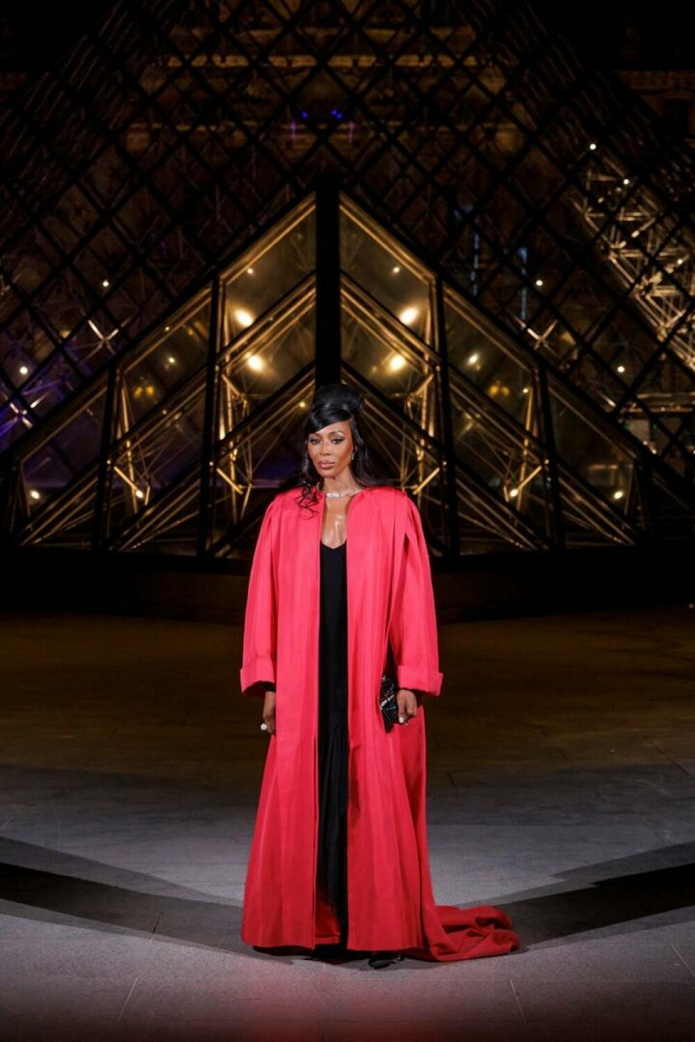 Naomi Campbell împlinește 55 de ani. Povestea primei femei de culoare care a apărut pe coperta „Vogue France” | FOTO - Imaginea 31