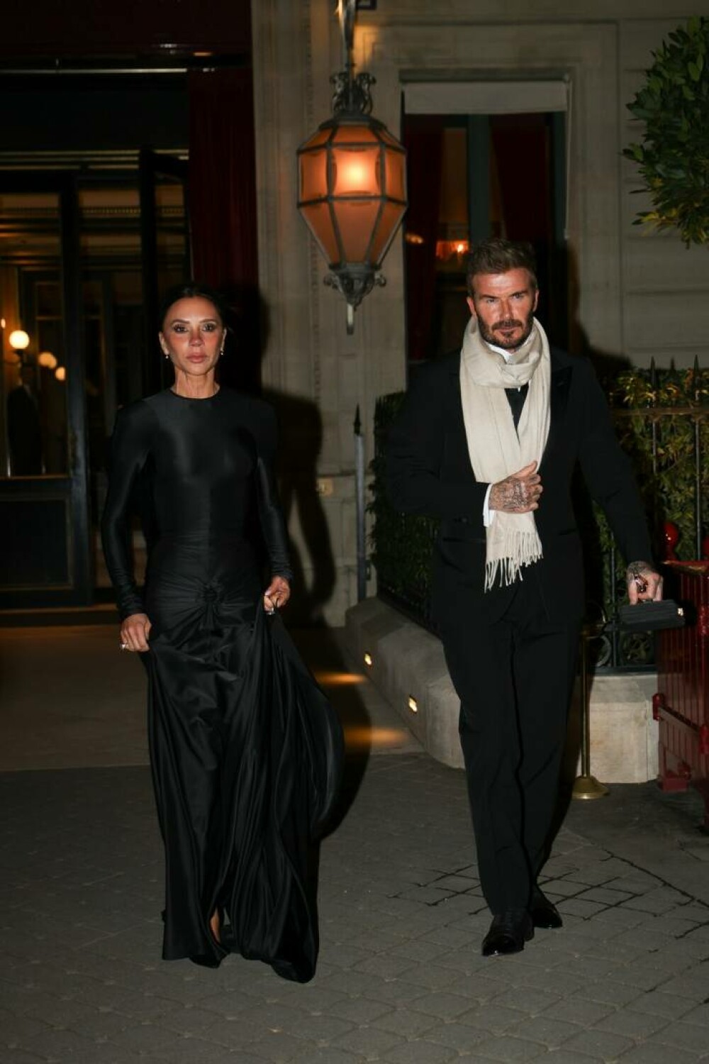 David Beckham și Victoria Beckham, plini de eleganță și rafinament, la Grand Fashion Dinner din Paris. FOTO - Imaginea 7