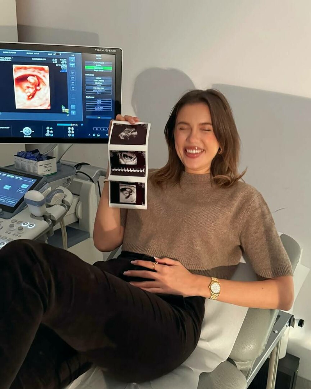 Emily Burghelea este însărcinată pentru a treia oară. Declarația vedetei. GALERIE FOTO - Imaginea 11