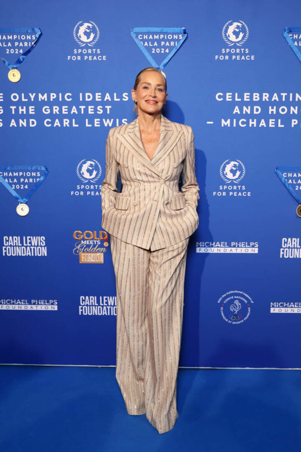 Sharon Stone împlinește 67 de ani. Imagini de colecție cu diva de la Hollywood. Cele mai incendiare apariții ale actriței - Imaginea 21