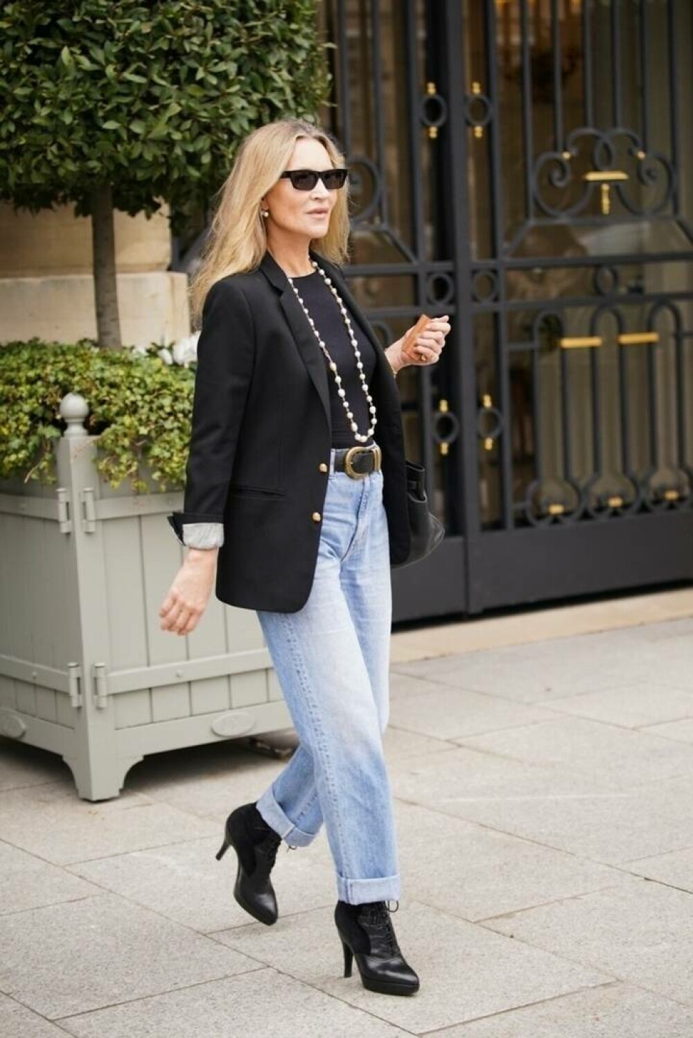 Kate Moss și fiica sa, apariție sofisticată la Săptămâna Modei de la Paris. Lila Moss, pe urmele mamei sale. GALERIE FOTO - Imaginea 1