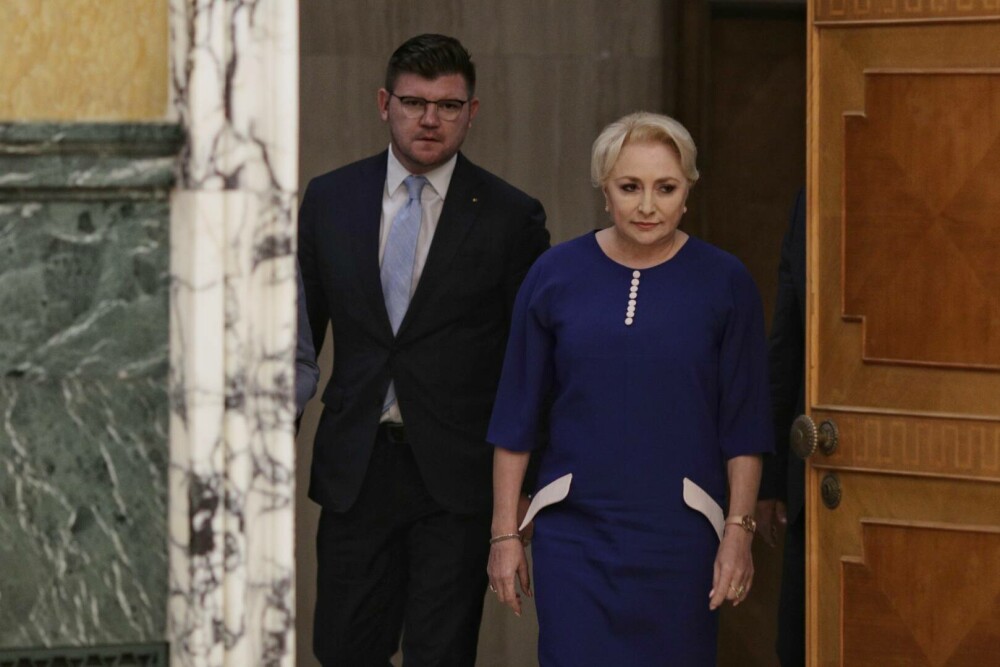 Cine este Anton Pisaroglu, consultantul politic care încearcă să capitalizeze alegătorii lui Călin Georgescu - Imaginea 6