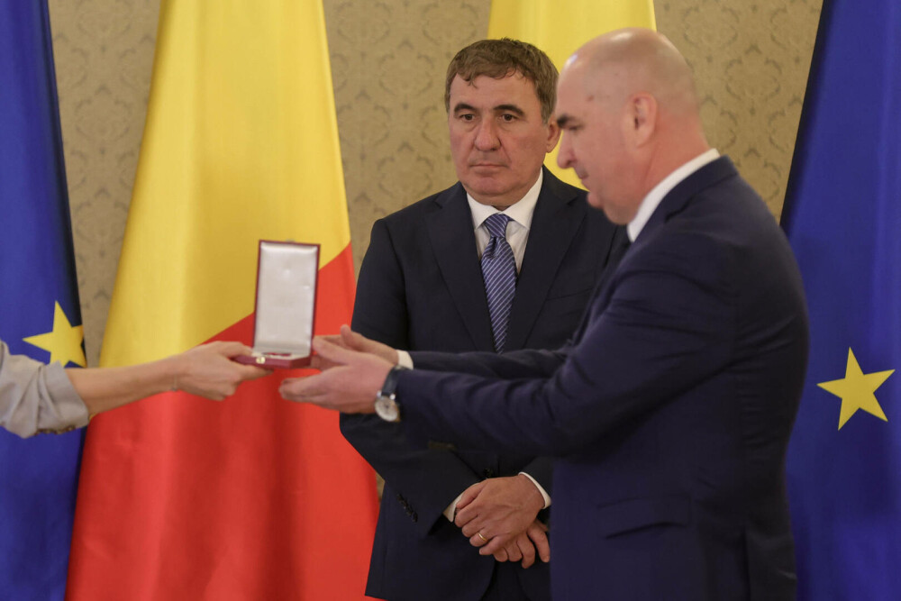 Gheorghe Hagi, decorat cu Ordinul Naţional „Steaua României” în grad de Cavaler: Am muncit pentru acest moment | GALERIE FOTO - Imaginea 7