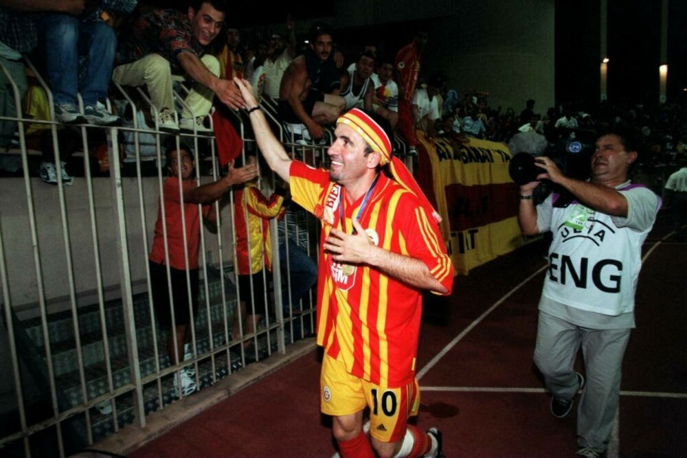 Gheorghe Hagi, decorat cu Ordinul Naţional „Steaua României” în grad de Cavaler: Am muncit pentru acest moment | GALERIE FOTO - Imaginea 14