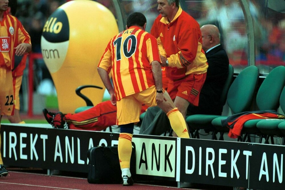 Gheorghe Hagi, decorat cu Ordinul Naţional „Steaua României” în grad de Cavaler: Am muncit pentru acest moment | GALERIE FOTO - Imaginea 18