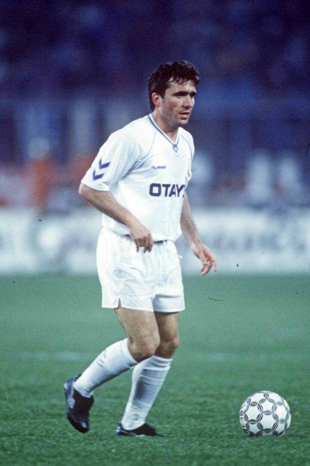 Gheorghe Hagi, decorat cu Ordinul Naţional „Steaua României” în grad de Cavaler: Am muncit pentru acest moment | GALERIE FOTO - Imaginea 29