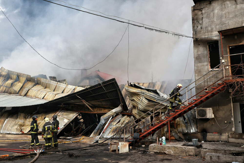 Dezastrul din Odesa în imagini. Rusia a lovit Ucraina cu 3 rachete balistice, după ce Kievul a acceptat un armistițiu. FOTO - Imaginea 19