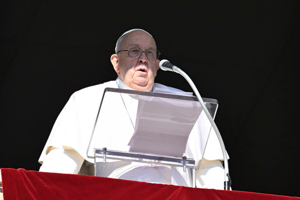 Cine a fost Papa Francisc. Suveranul Pontif a condus Biserica Catolică timp de 12 ani. GALERIE FOTO - Imaginea 35