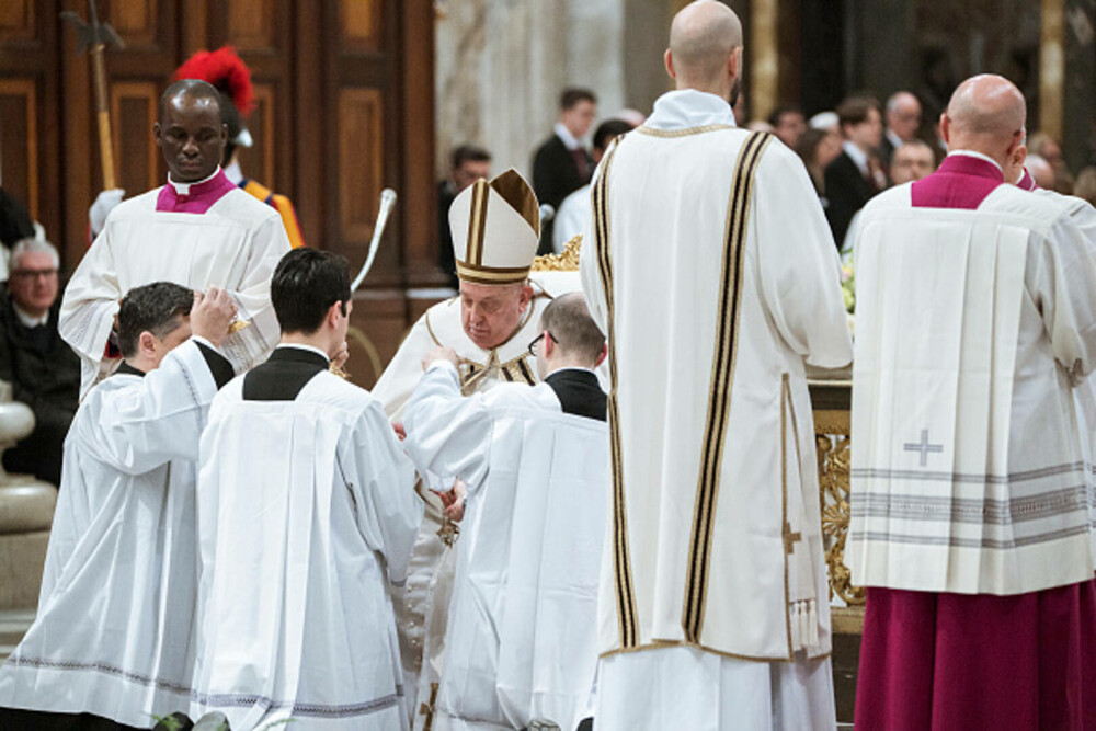 Papa Francisc marchează 12 ani de pontificat de pe patul de spital. Angajamentele majore pe care le-a luat. GALERIE FOTO - Imaginea 16