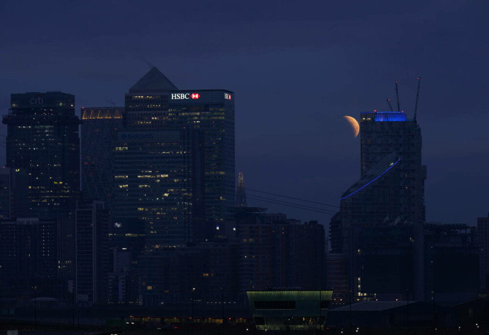 Eclipsă de Lună pe 14 martie 2025. Vezi eclipsa totală de Lună Sângerie în imagini - GALERIE FOTO - Imaginea 13