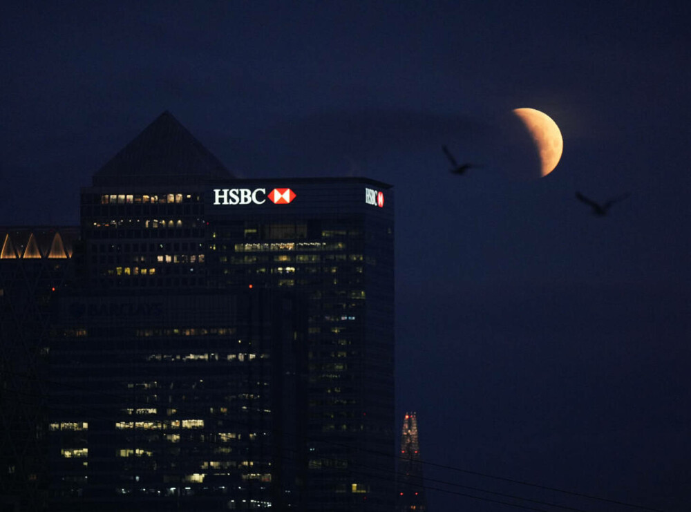 Eclipsă de Lună pe 14 martie 2025. Vezi eclipsa totală de Lună Sângerie în imagini - GALERIE FOTO - Imaginea 14