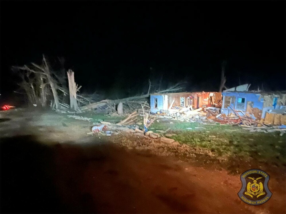 Bilanţul morţilor în urma tornadelor din Statele Unite a crescut la 33. Ce mai multe decese au fost raportate în Mississippi - Imaginea 1