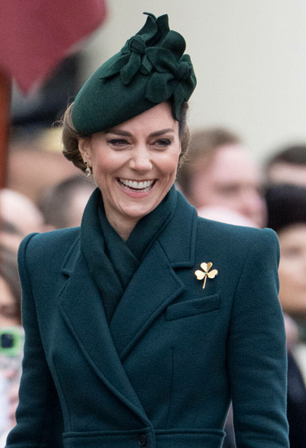 Prințesa Kate a băut bere alături de Gărzile Irlandeze de Ziua Sfântului Patrick | GALERIE FOTO - Imaginea 1