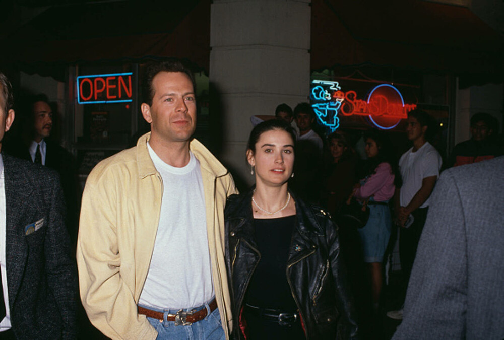 Bruce Willis a devenit mut, nu mai poate citi şi are dificultăţi de deplasare. Suferă de demenţă din 2023 - Imaginea 4