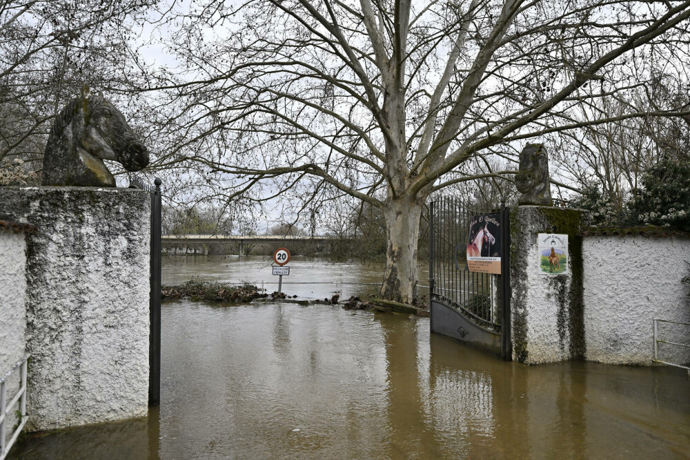 Spania se confruntă din nou cu inundații de proporții. Autoritățile au fost nevoite să evacueze peste 350 de locuințe - Imaginea 4