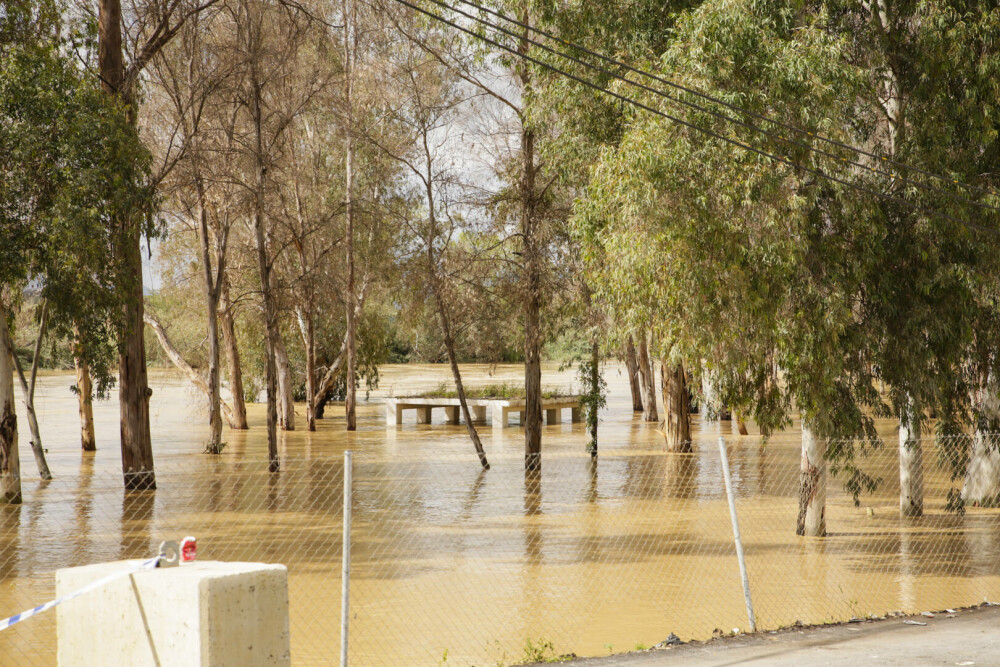 Spania se confruntă din nou cu inundații de proporții. Autoritățile au fost nevoite să evacueze peste 350 de locuințe - Imaginea 13