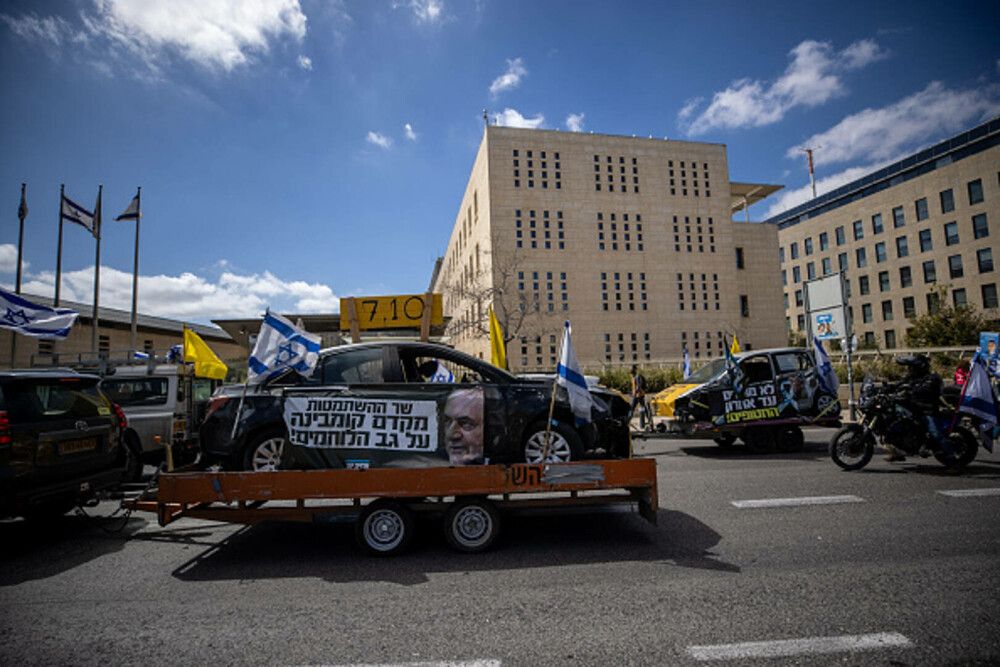 Proteste masive în Israel împotriva premierului Netanyahu. „Nu vom mai avea o ţară democratică, ci o dictatură