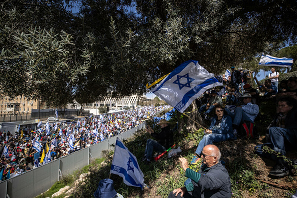 Proteste masive în Israel împotriva premierului Netanyahu. „Nu vom mai avea o ţară democratică, ci o dictatură