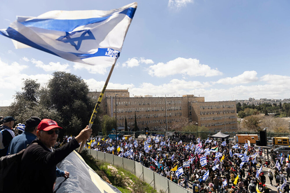 Proteste masive în Israel împotriva premierului Netanyahu. „Nu vom mai avea o ţară democratică, ci o dictatură