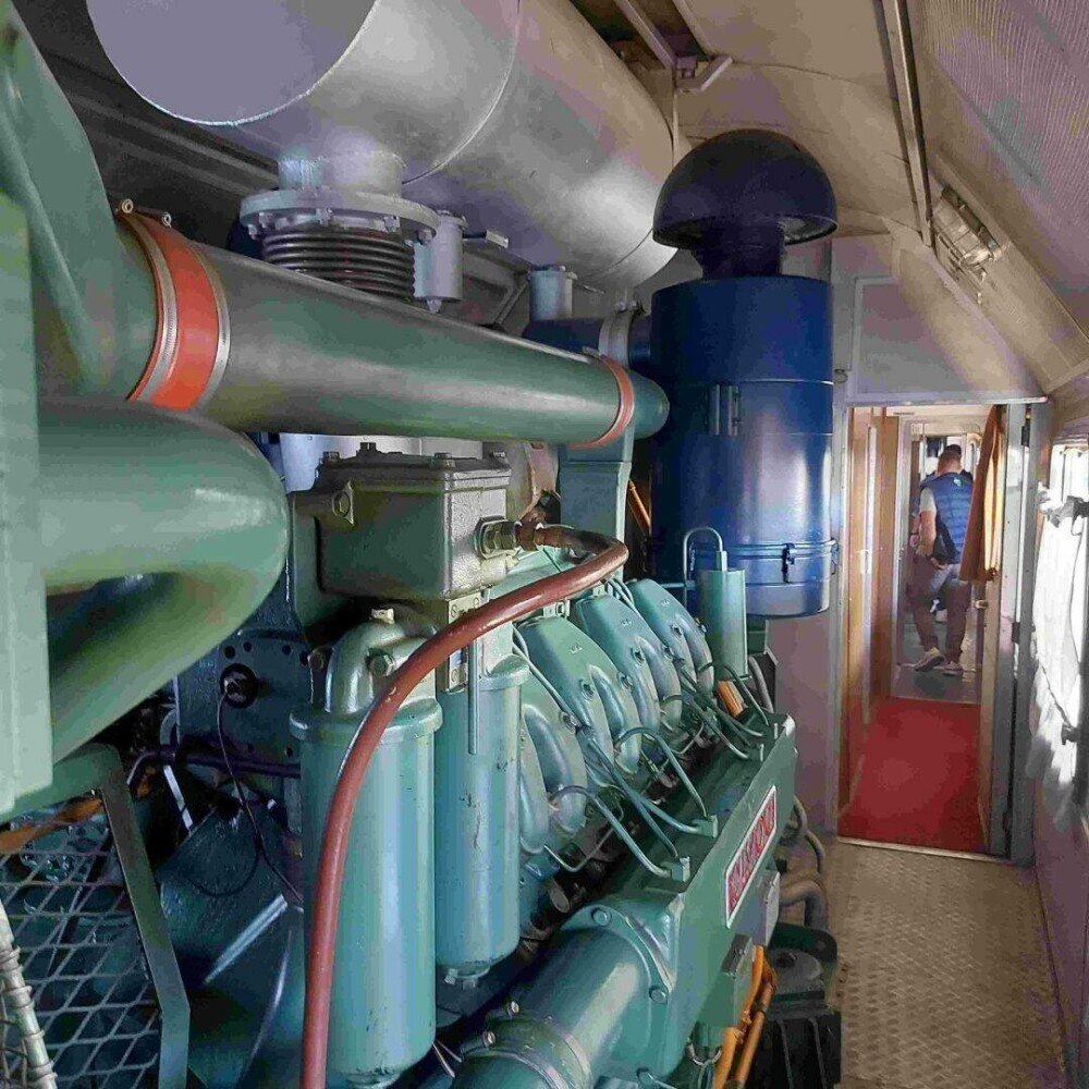 ”Air Iohannis”: 193 de zboruri de lux și doar 3 călătorii cu trenul. Cum arată Trenul Prezidențial ignorat | GALERIE FOTO - Imaginea 10