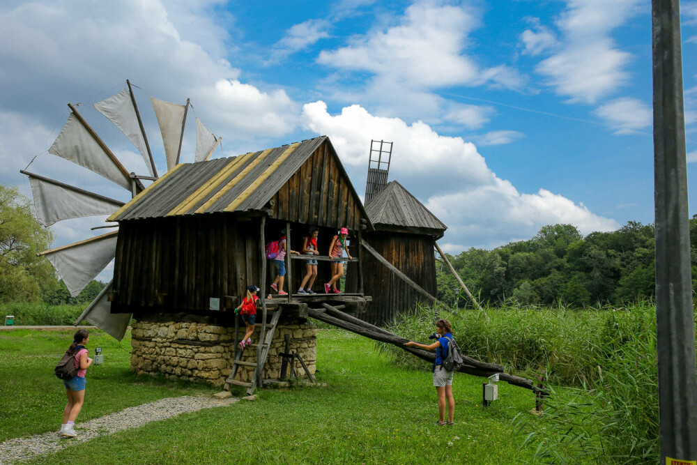 Românii au votat Destinația Anului 2025. Marii câștigători vor fi dezvăluiți pe 8 Aprilie la Sibiu, în Gala Destinația Anului - Imaginea 4
