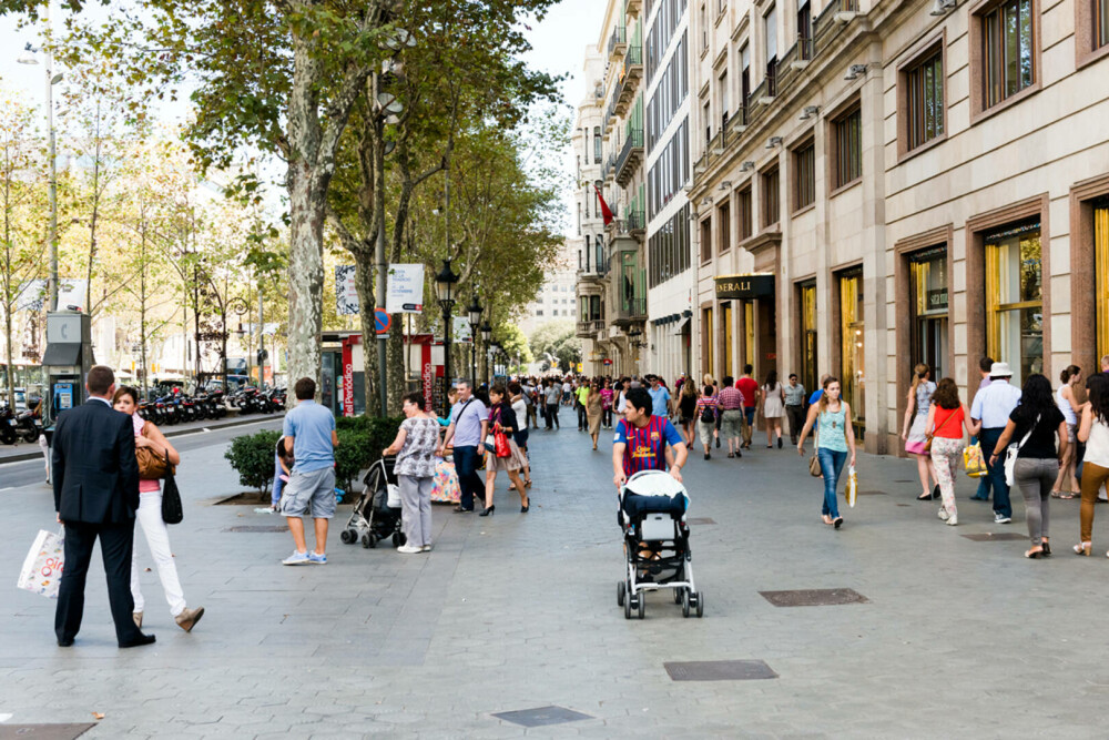 Ce să vizitezi în Barcelona. Cât costă o vacanță aici și ce să faci dacă vizitezi orașul pentru prima oară - Imaginea 2