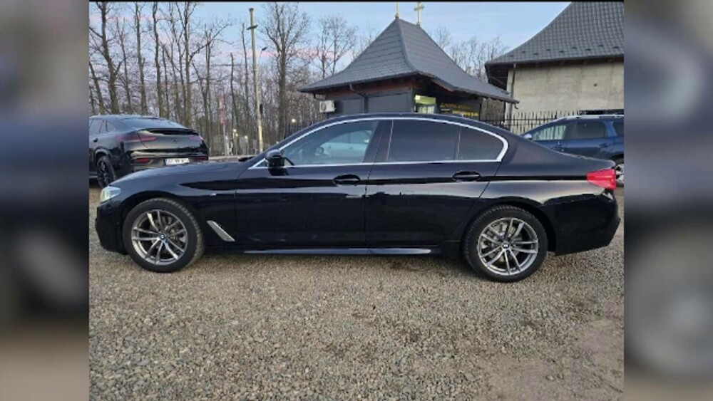 Un tânăr a închiriat o mașină de lux, plătind 10.000 lei, în Iași. După câteva zile proprietarul a făcut o descoperire șoc - Imaginea 1