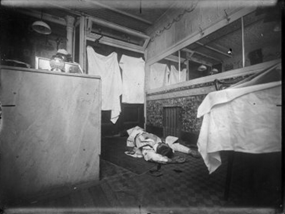 Imagini socante:Mii de fotografii cu executii ale Mafiei din New York,facute publice dupa 100 de ani - Imaginea 18